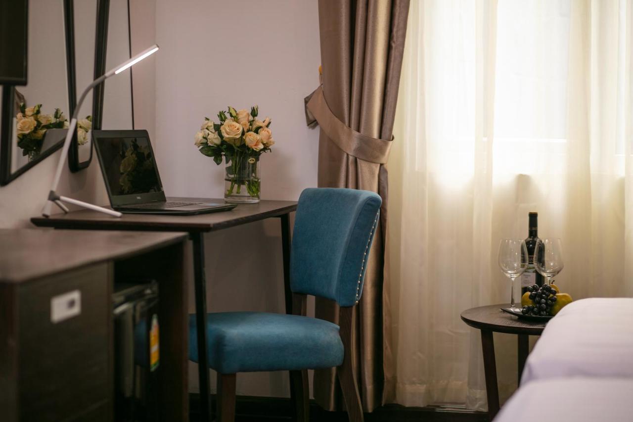 Azalea Parkview Hotel Вьентьян Экстерьер фото